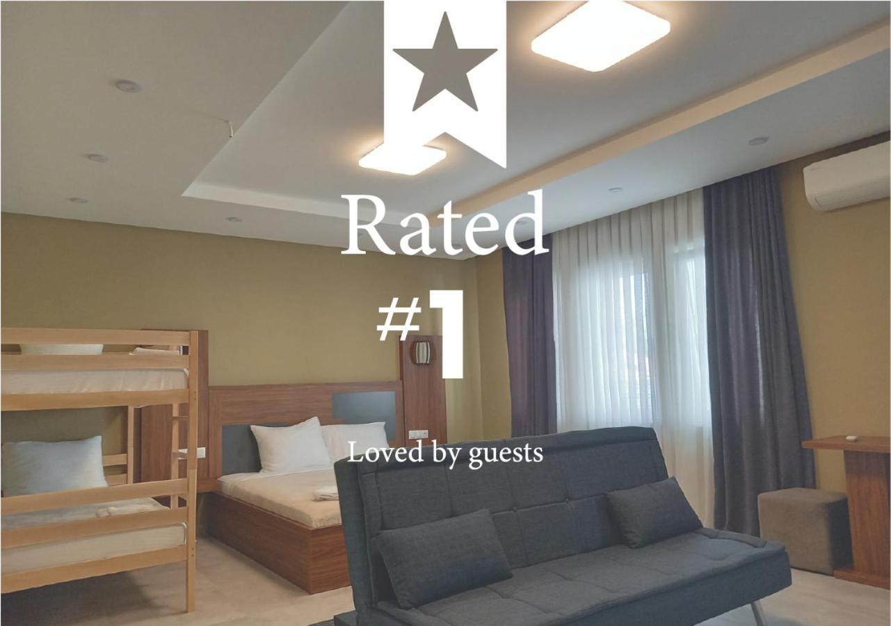 Hotel Centrum Mitrovica Bagian luar foto